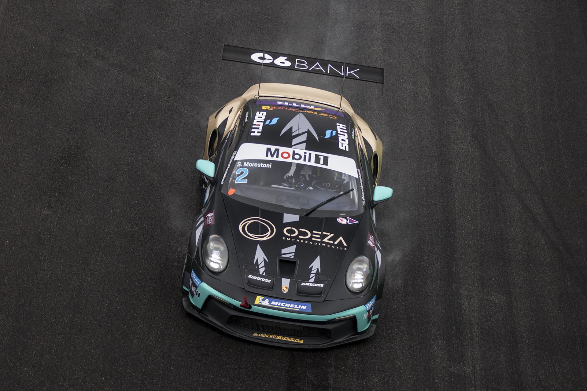Porsche Cup — Vista Frontal